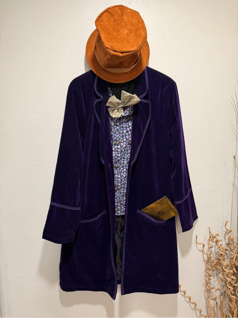 Willy Wonka Adult Costume Men's Purple Velvet Blazer Jacket - Luxe Evening Coat - Picture 4 of 16